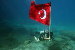PADI mi CMAS mıPADI mi CMAS mı